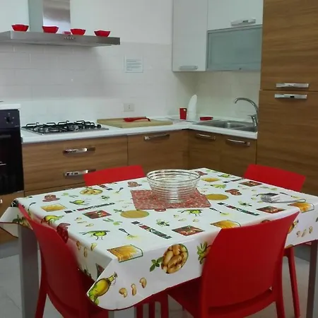 Indipendente A Pochi Passi Dal Mare E Dal Centro * Torre Lapillo